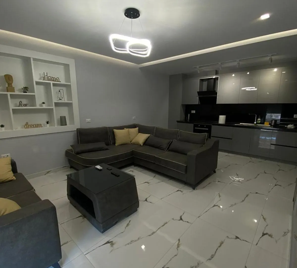 Center Apartments Sarandë